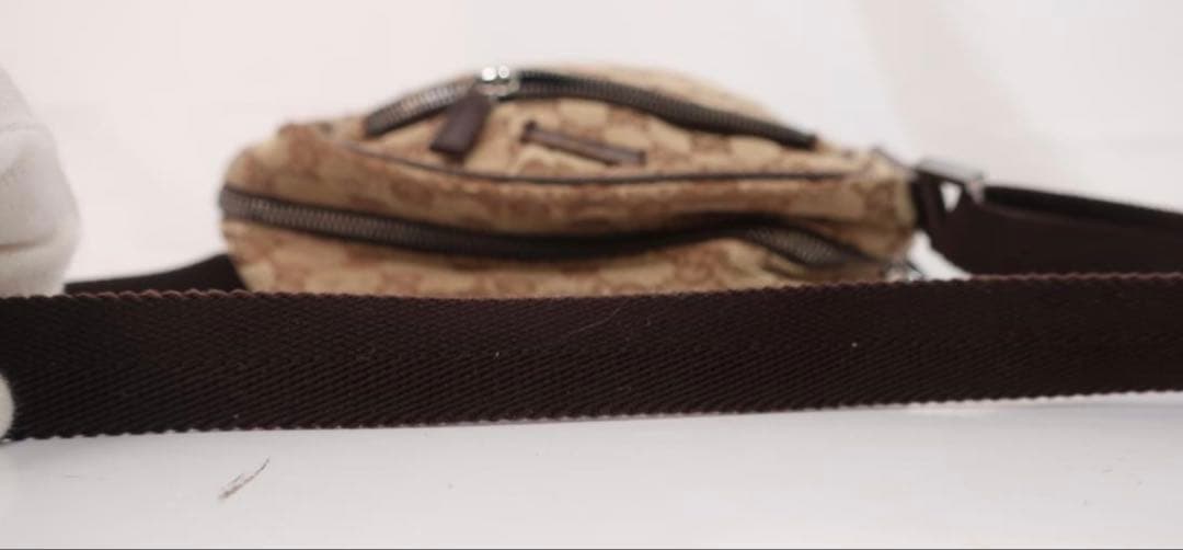 GUCCI ショルダーバッグ クロスボディ GGキャンバス GG柄