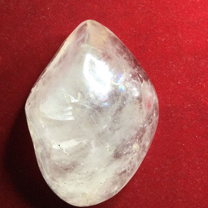 虹入り水晶　デンドリチッククォーツ　ヒマラヤ水晶　置物 580g 手のひらサイズ