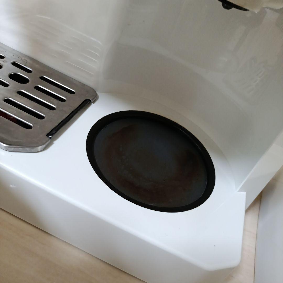 エスプレッソマシン デロンギ　BC0410J ホワイト