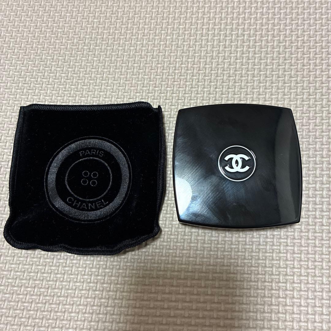 CHANEL レ キャトル オンブル ブトン 209 ブトン アドモアゼル