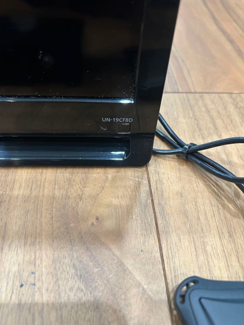 Panasonic 19インチ液晶テレビ UN-19CF8D