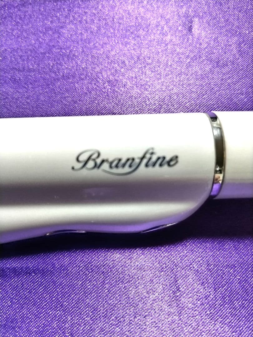 のぶサン専用ピカ子サン>Branfine.フェイス＆デコルテライン用EMS美顔器