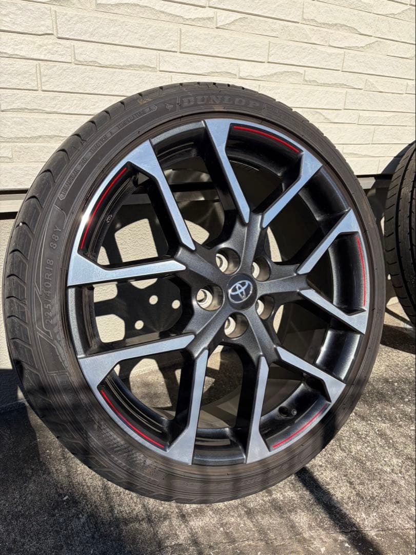 プリウスPHV GR sport 純正18インチタイヤ・ホイール　4本セット