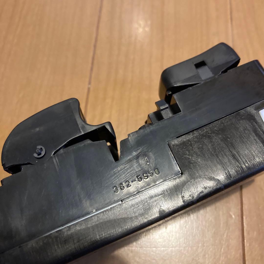 トヨタ純正　ランクル80 ランドクルーザー　パワーウィンドウスイッチ　スイッチ