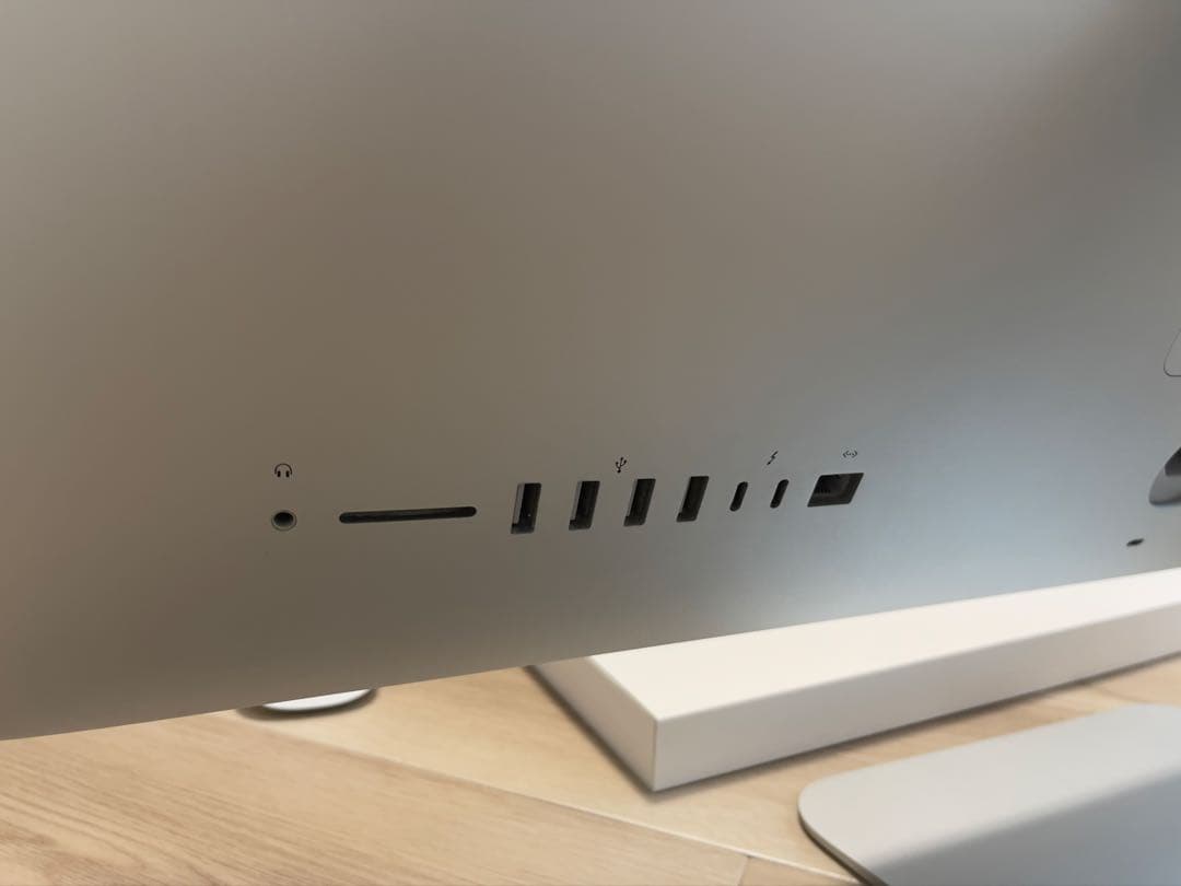 Apple iMac27inch 2019 5K メモリ8G1TB Corei5