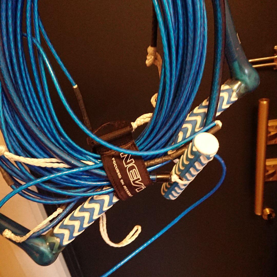 ウェイクボード Liquid force SUBSTANCE 136