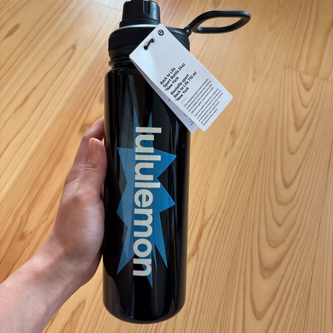 ルルレモン　NY限定ボトル