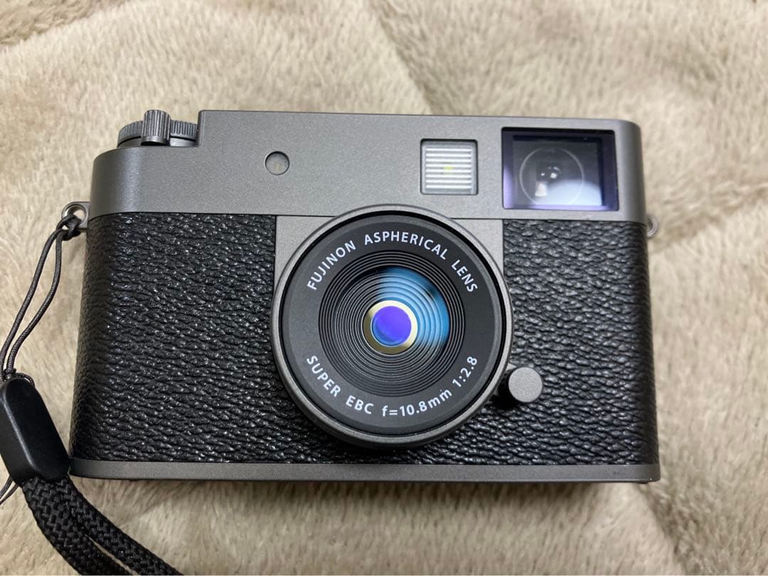 Fujifilm xhalf チャコールグレー