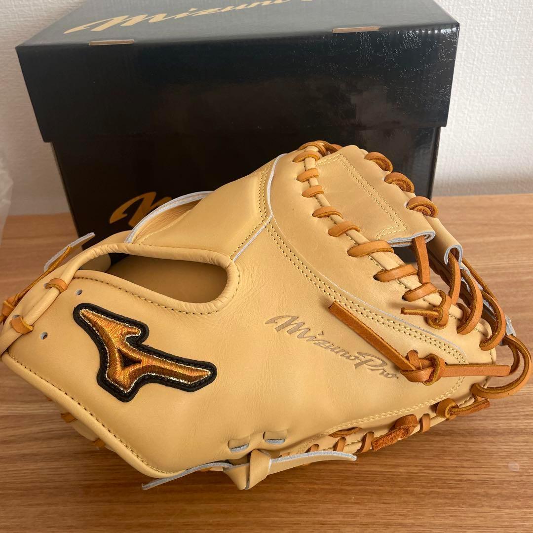 R*1様 ミズノプロ　號　硬式用　キャッチャーミット　定価68,200円　高校野