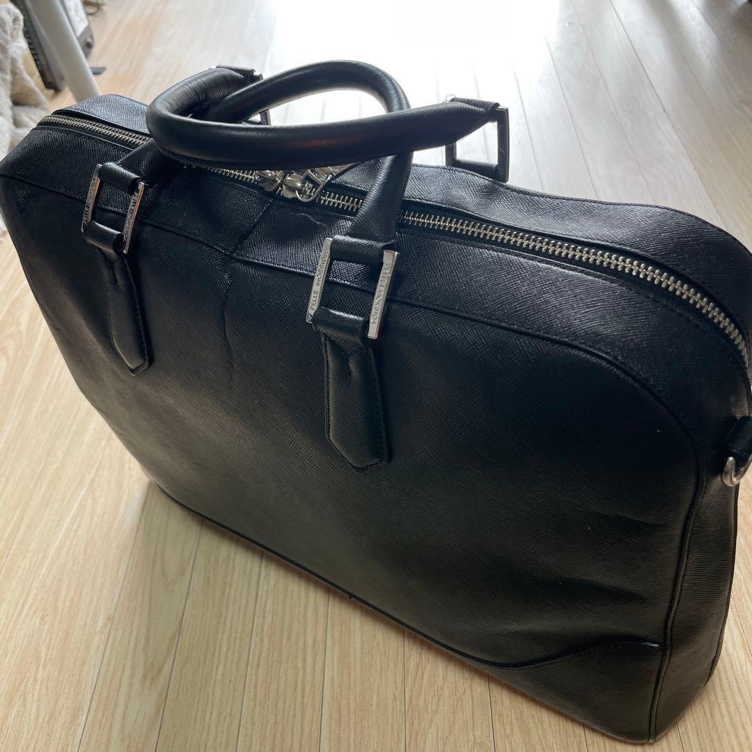 美品ペッレモルビダ ブリーフケース キャピターノ ブラック 専用ショルダー付き