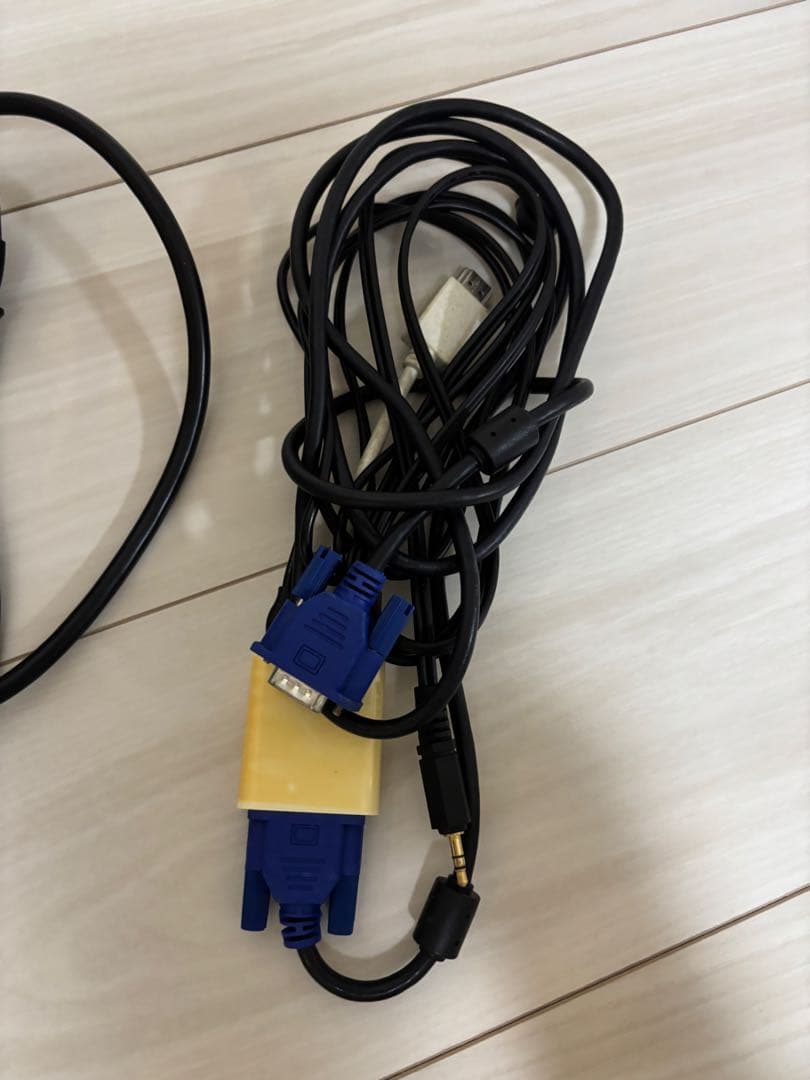 【通電確認済み‼️】EPSON EMP-1825 プロジェクター本体