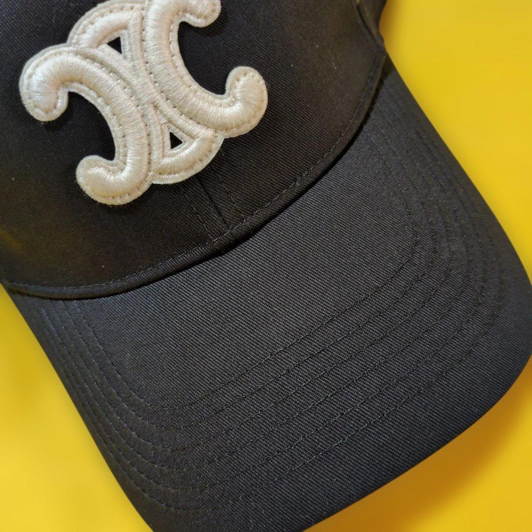 CELINE 刺繍ロゴ ブラックキャップ