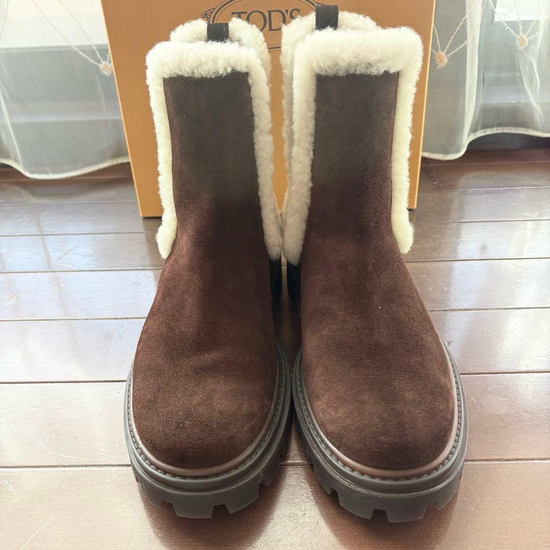 m*1様 【新品】TOD'S ムートン サイドゴア トッズ ブーツ 37