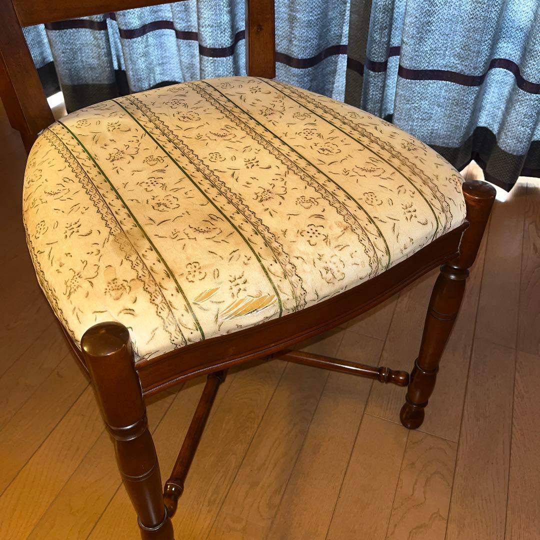 リンホーリン椅子 ①