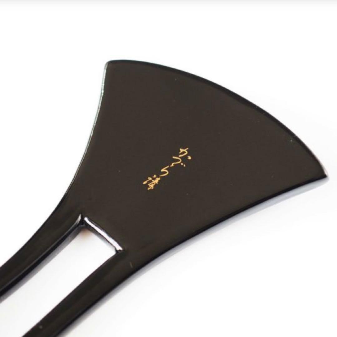 【美品】本漆純金蒔絵螺鈿かんざし　銀杏ピン　王朝文様（黒色）