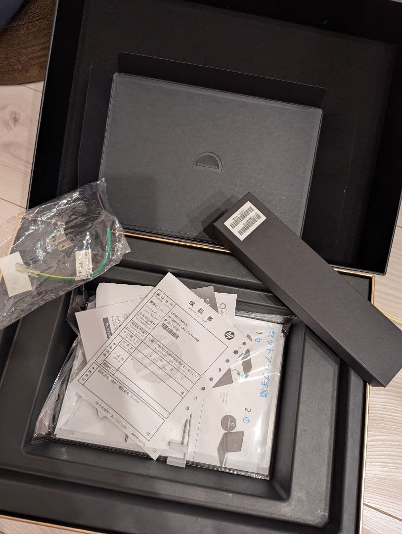 X*m様 HP PC SPECTRE x360 icore7 13.3インチ