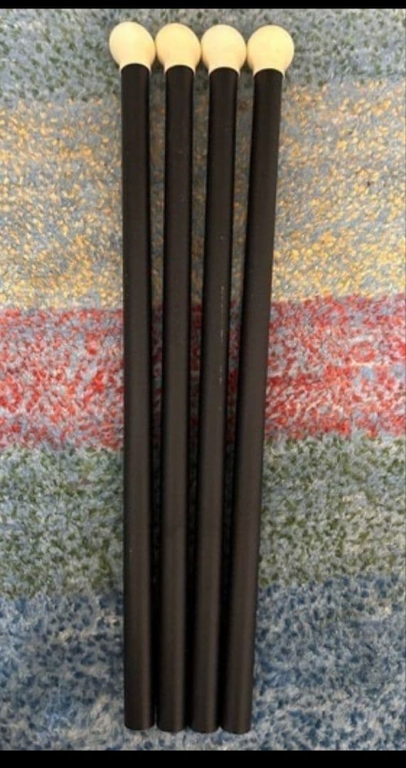 ベビービョルンハイチェア　ホワイト　おまけ付　エプロン