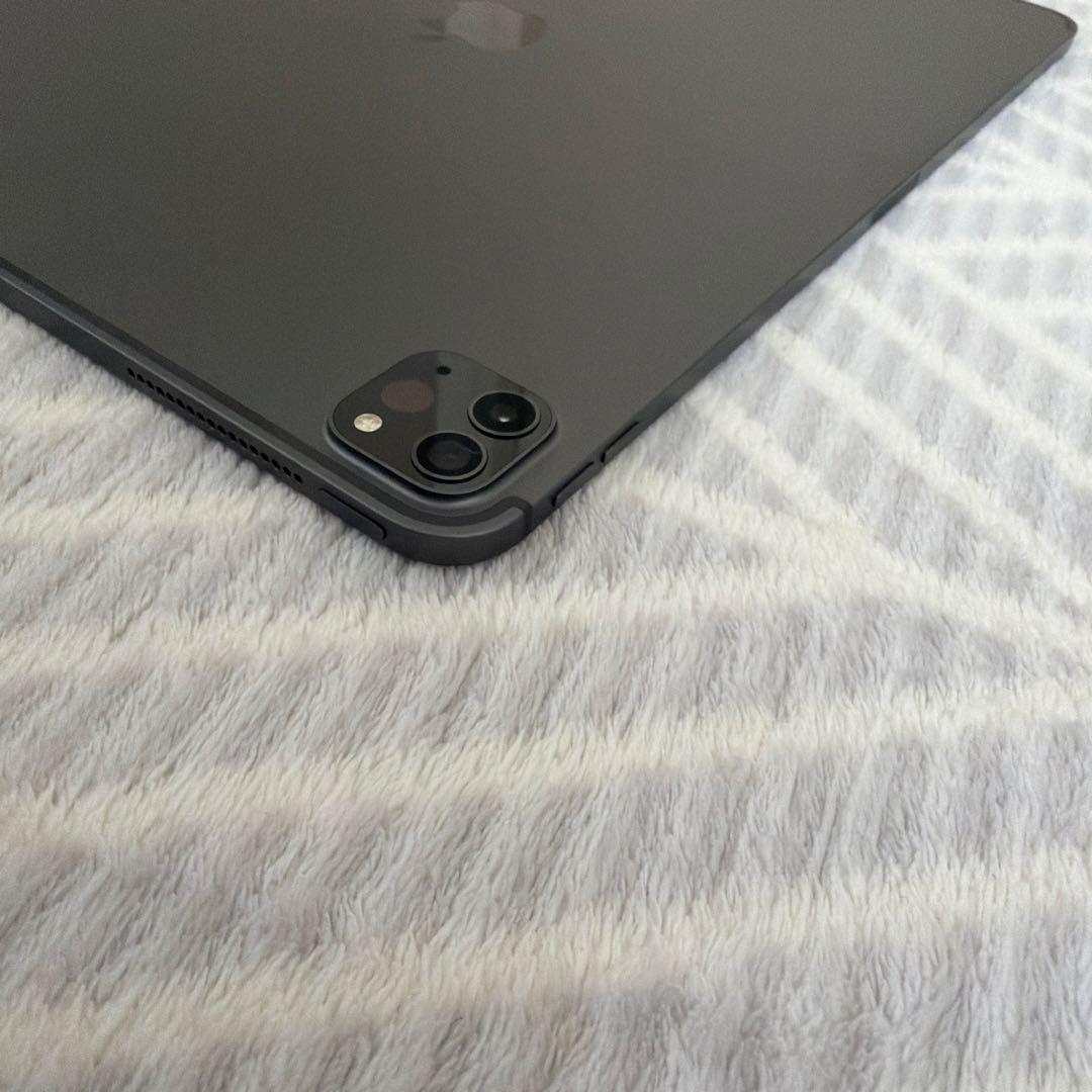 iPad Pro12.9 第4世代　256GB SIMフリー　バッテリー96%