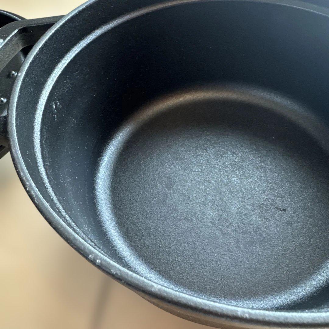 Staub ストウブ ピコ・ココットラウンド(22cm)シャイニーブラック