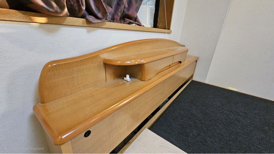 木製クイーンベッドフレーム 引き出し収納付き