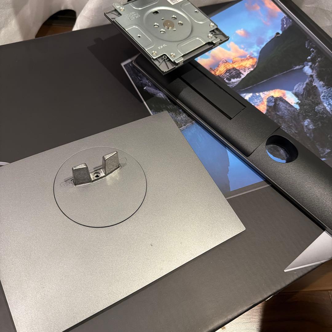 DELL U2720QM 訳あり