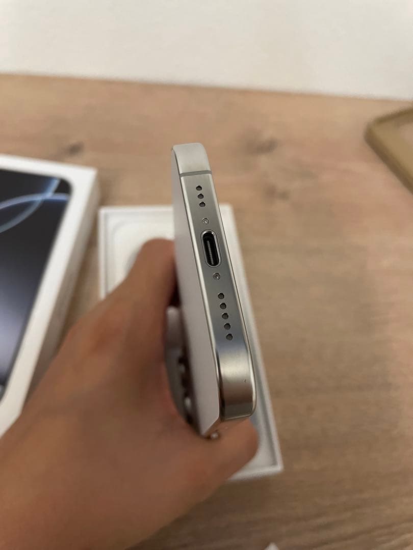 iPad本体 IPhone 16 Pro 128GB