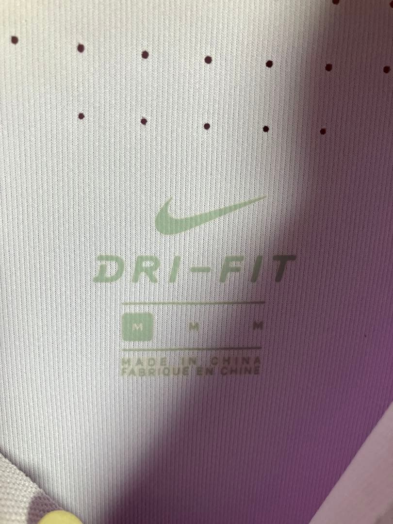 美品　ナイキ　フェデラーモデル　日本Mサイズ