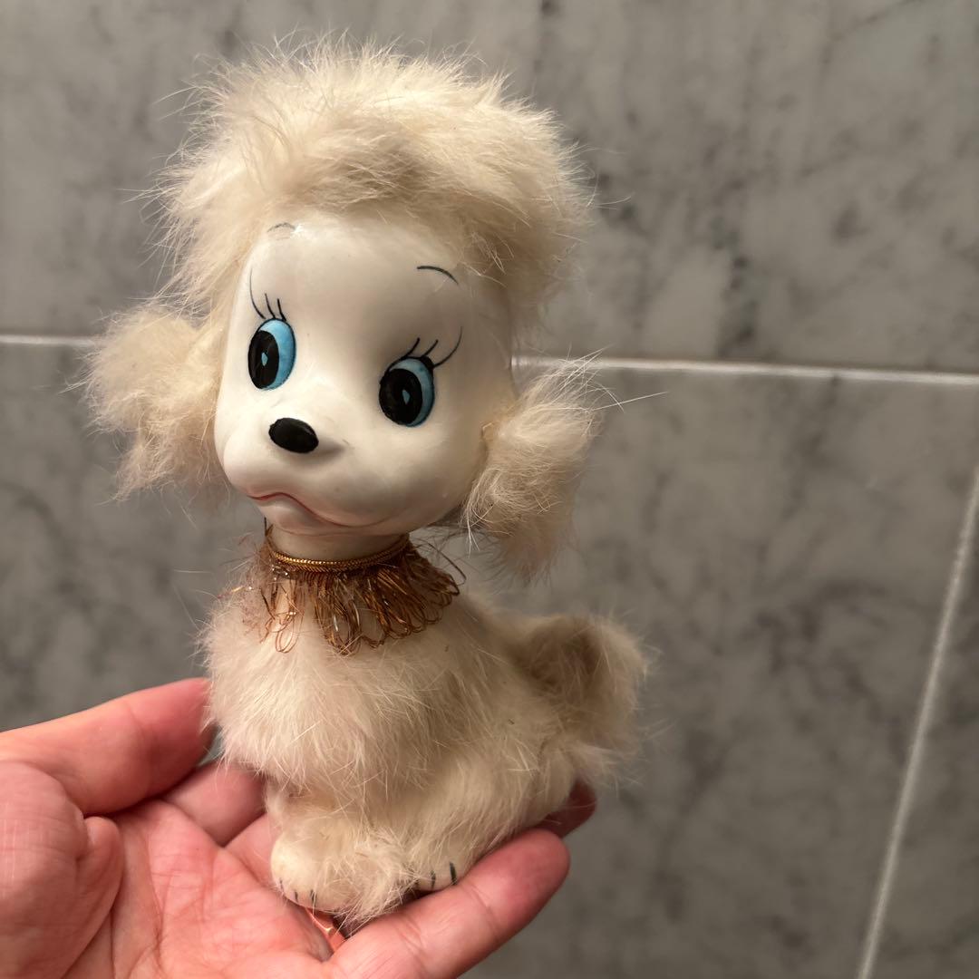 アメリカ80年代ビンテージ手描きの瞳やフサフサの毛が美しいプードルの陶器オブジェ