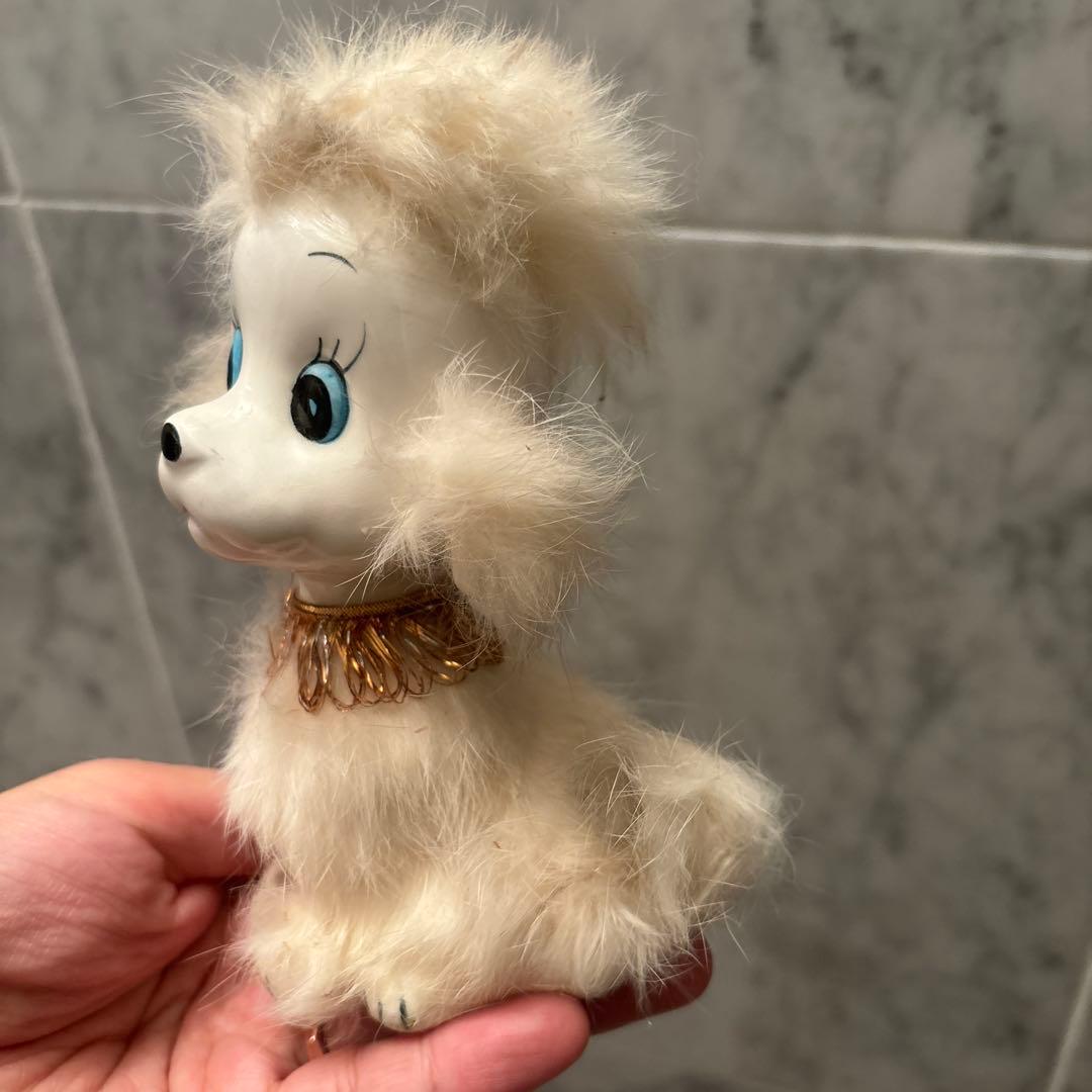 アメリカ80年代ビンテージ手描きの瞳やフサフサの毛が美しいプードルの陶器オブジェ