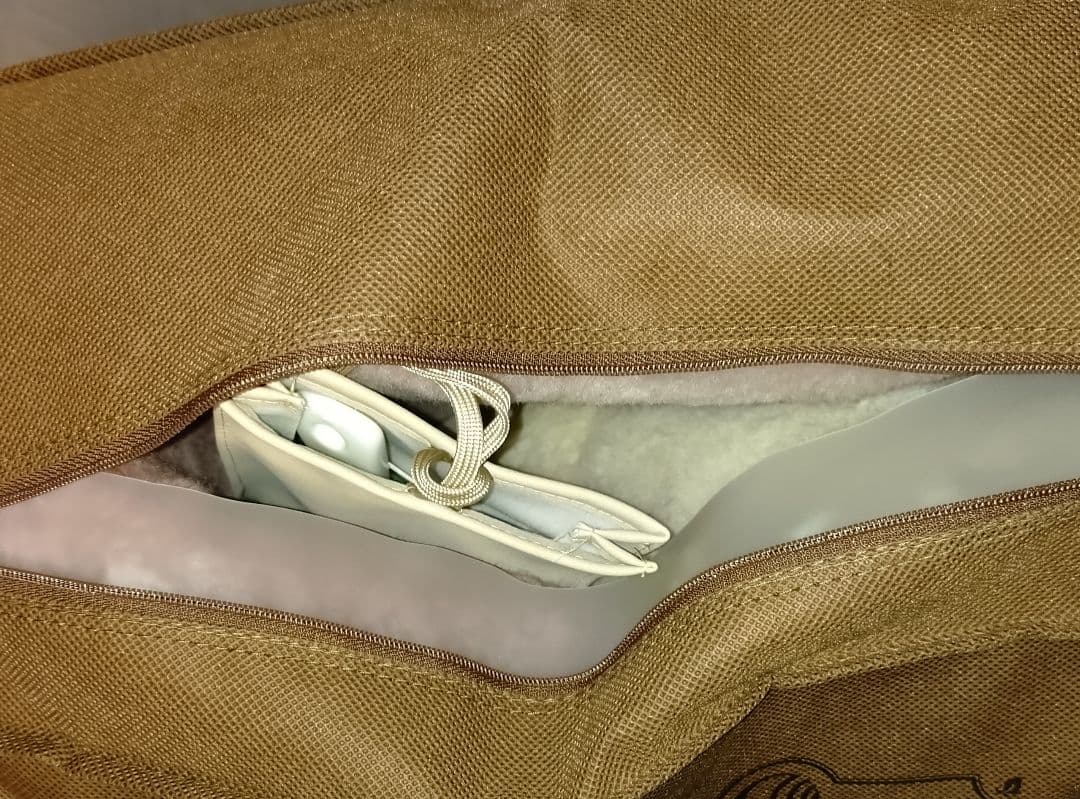 東洋羽毛　ムートン　楕円　ピンク系　カーペット　アリエス　マスコットラグ