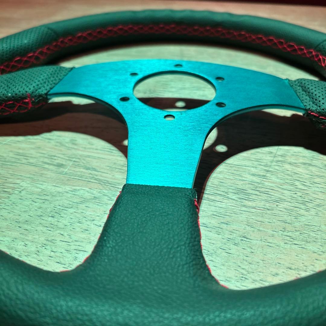 MOMO スポーツステアリング 本体　350mm