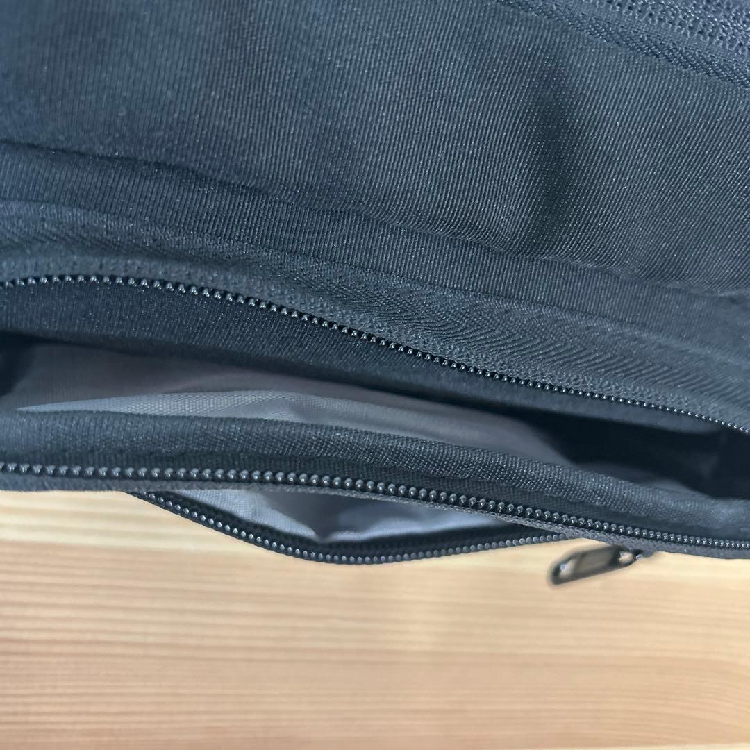 匿名　送料込み　POMULU 2WAYヒップシート　箱あり