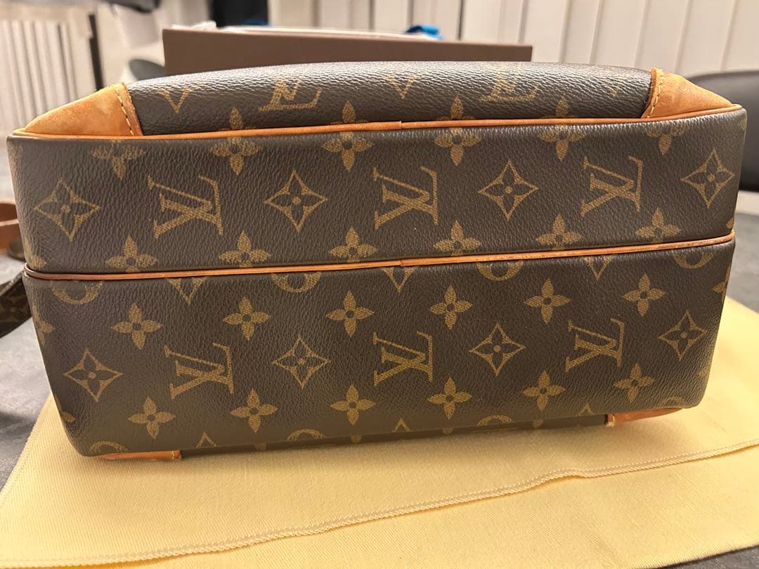 ゼ*ル様 Louis Vuitton モノグラムショルダーバッグ