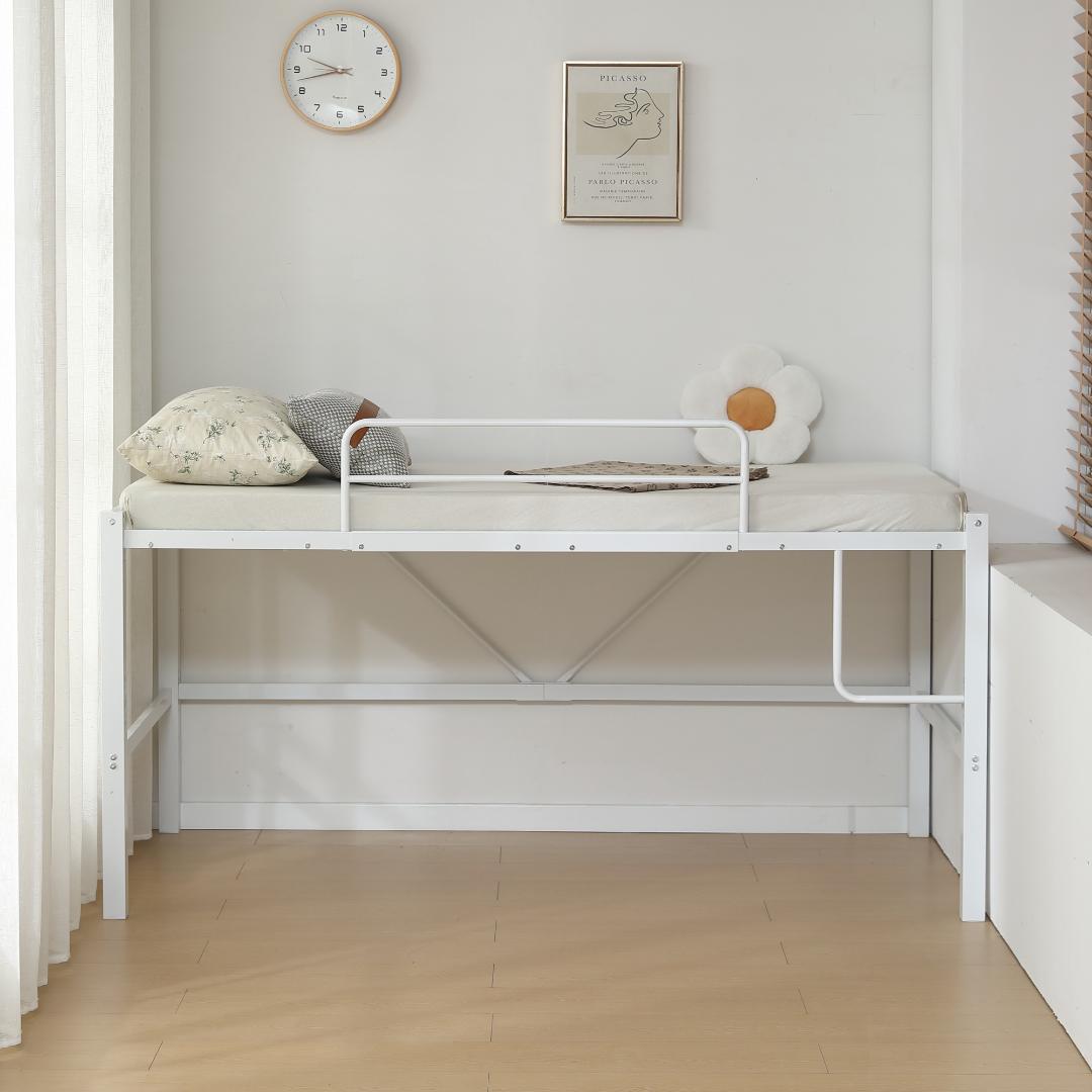 【新品】ロフトベッド シングル 高さ90cm 省スペース スチール製 北欧風