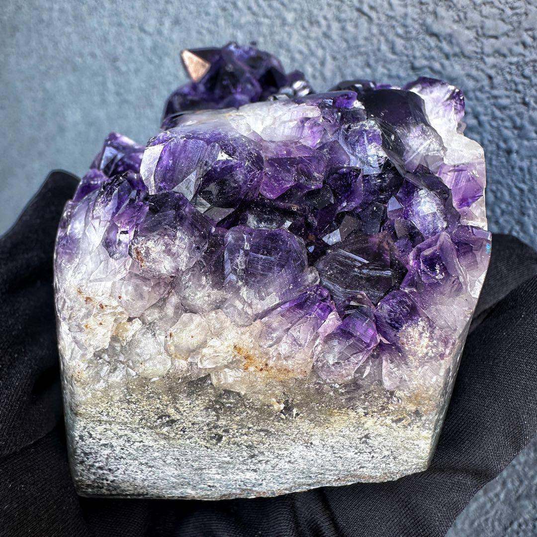 濃紫の煌めきウルグアイ産☆キラキラ☆アメジストクラスターパワーストーンA1298