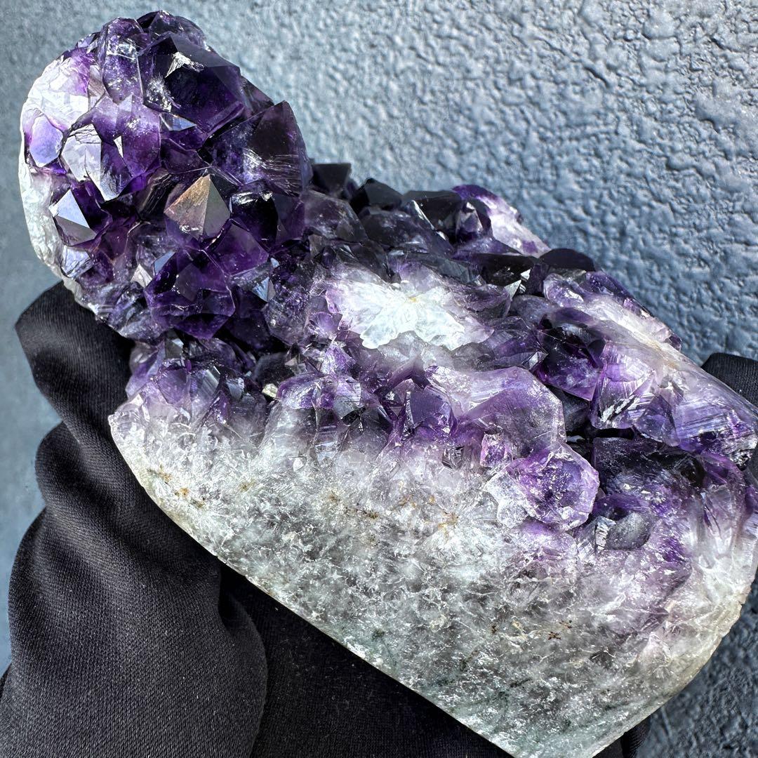 濃紫の煌めきウルグアイ産☆キラキラ☆アメジストクラスターパワーストーンA1298