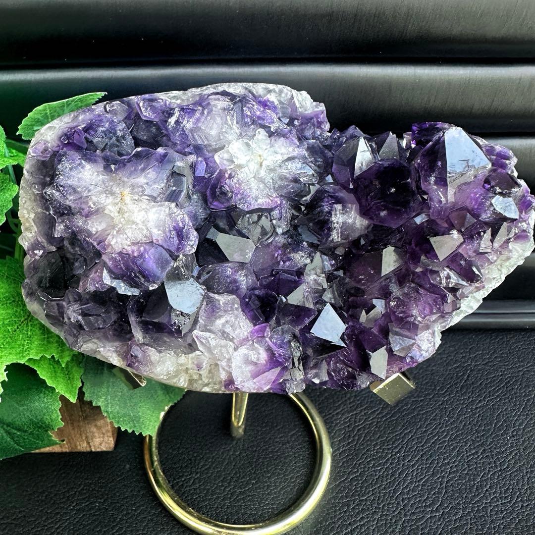 濃紫の煌めきウルグアイ産☆キラキラ☆アメジストクラスターパワーストーンA1298
