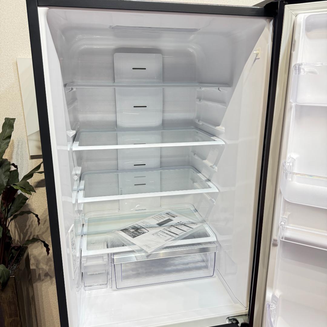 東京23区送料無料　超美品日立冷蔵庫　３ドア375L　製氷機有　R-V38NV