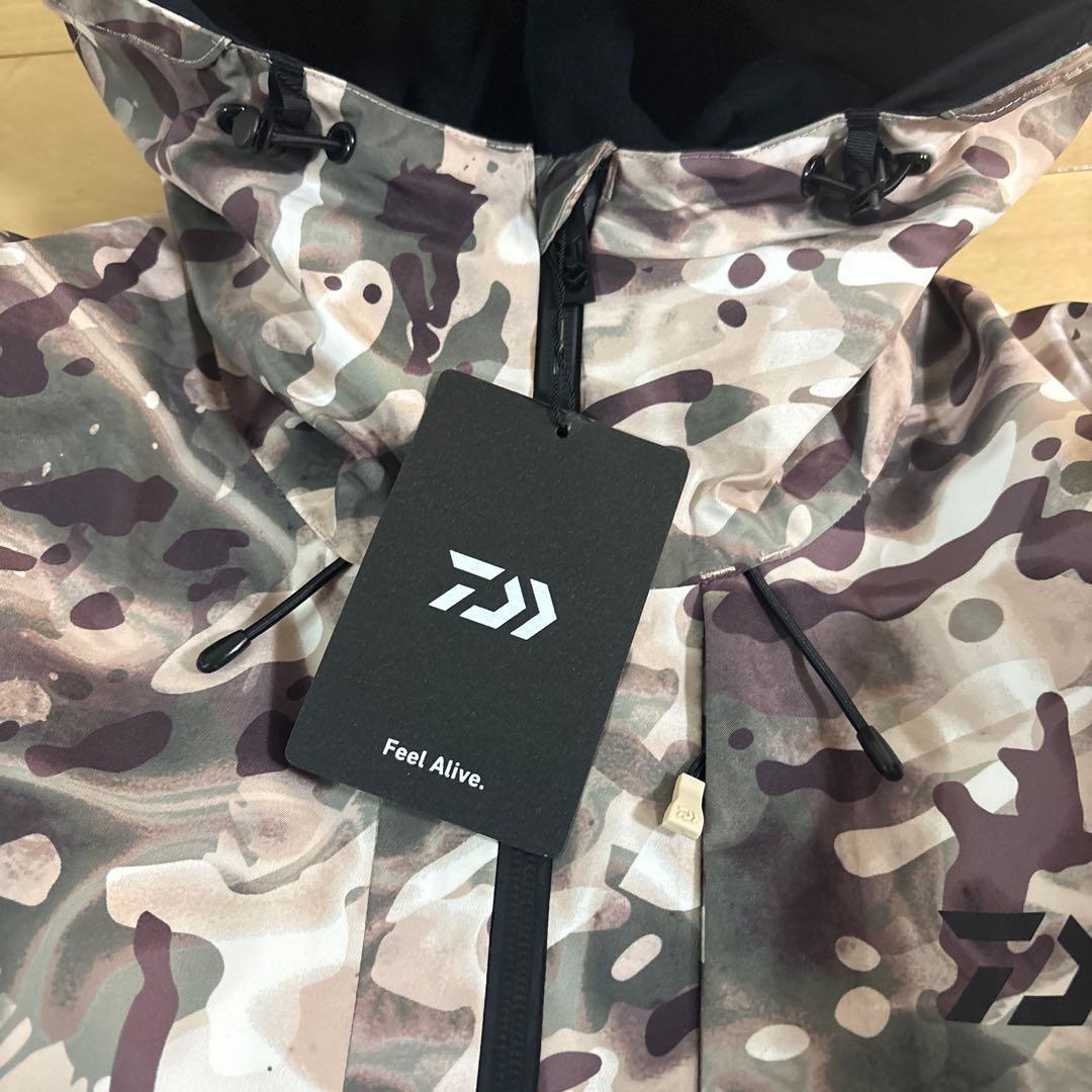 ☆新品☆ダイワ　DW-1924　ゴアテックス　防寒 ウィンタースーツ　Mサイズ