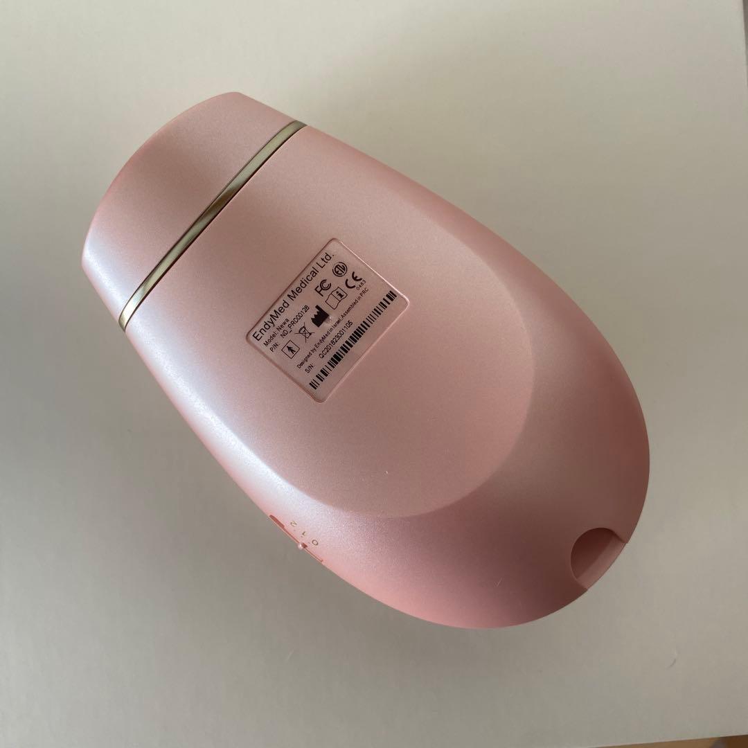 NEWAリフト 美顔器 コード式　ピンク