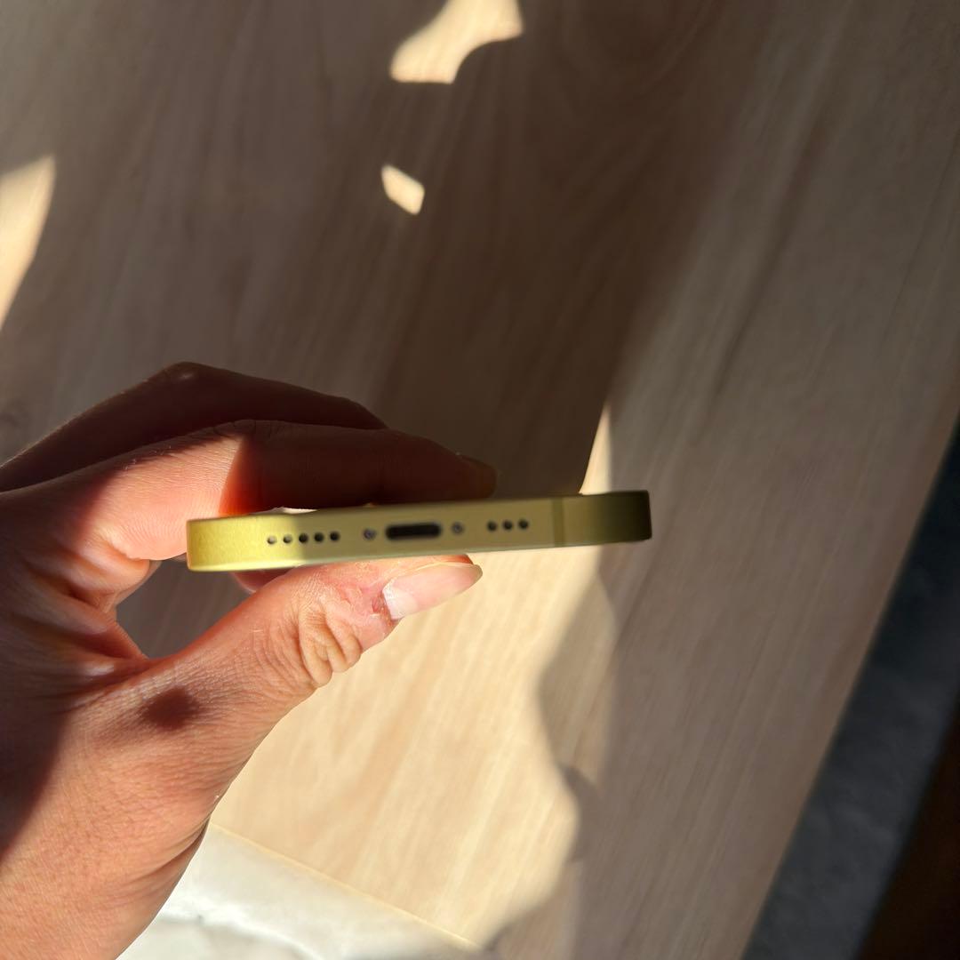 Apple iPhone 14本体 イエロー　128GB simフリー