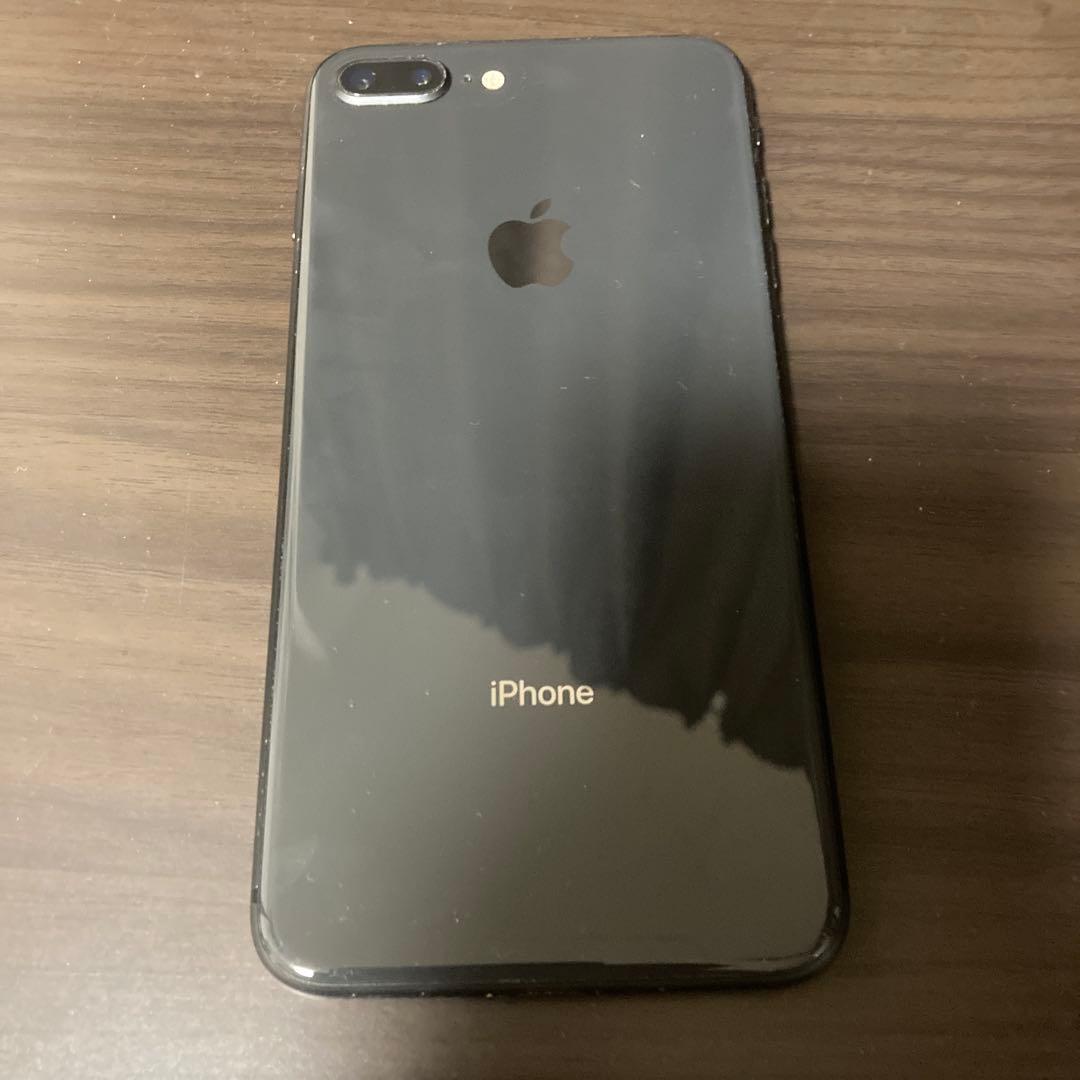 iPhone 8 Plus スペースグレー 本体