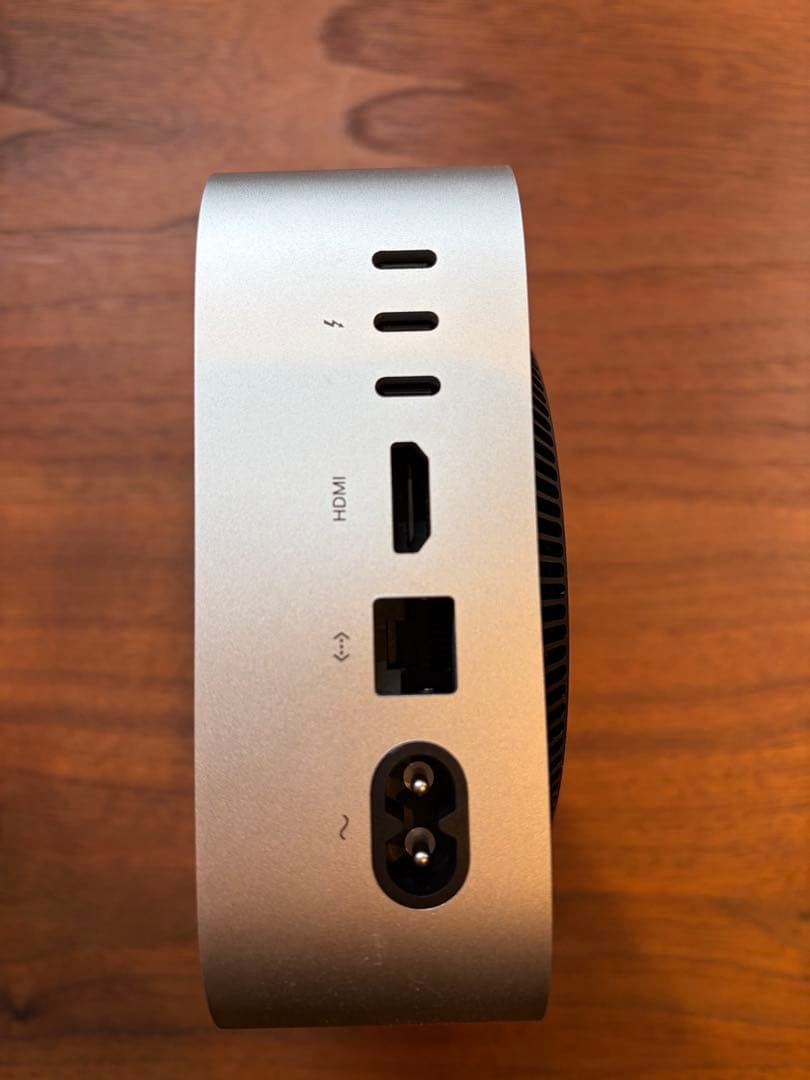 Apple Mac mini m4Pro 64gbメモリ