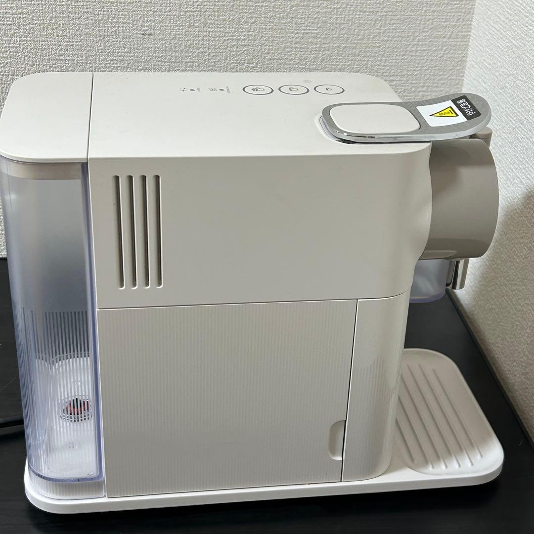 sakota 様ネスプレッソ コーヒーメーカー ラティシマ・ワン F111