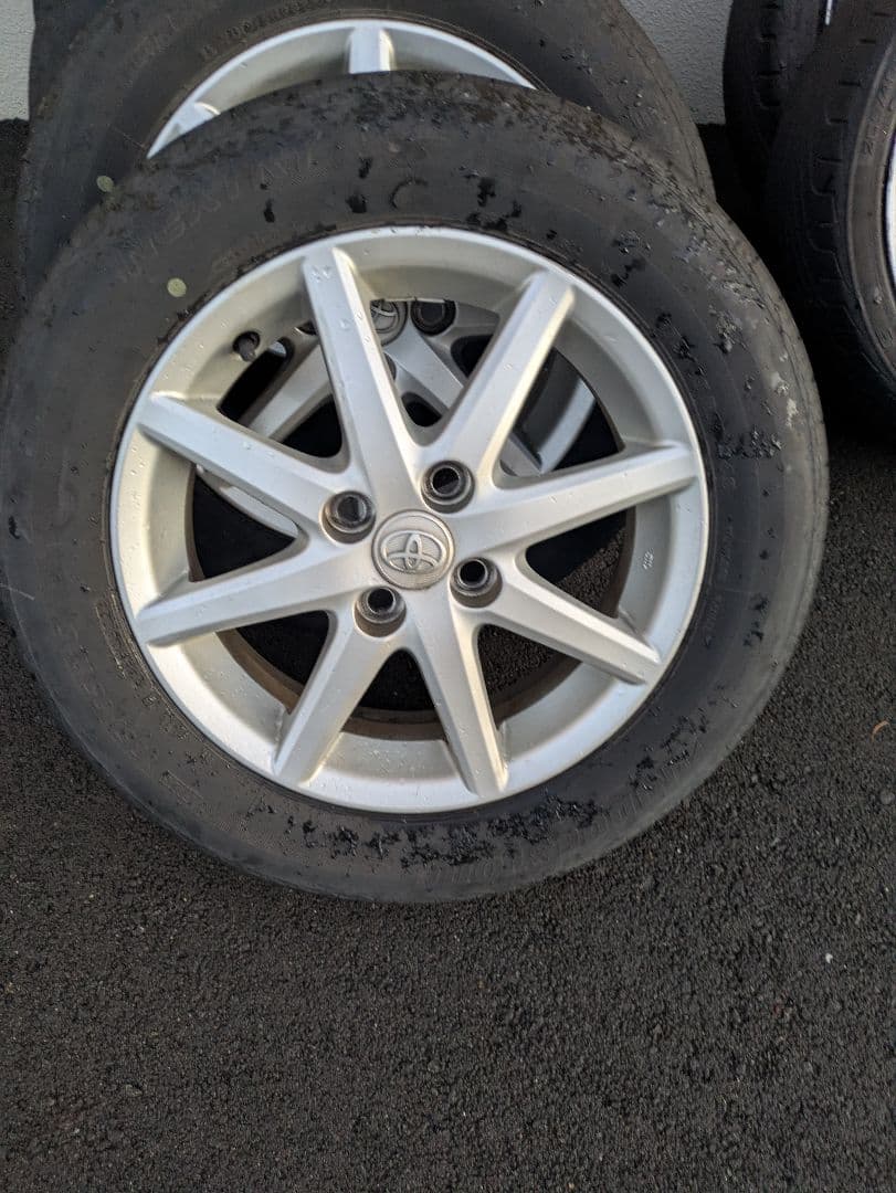 トヨタ純正アクア 15インチ ホイール二本セット