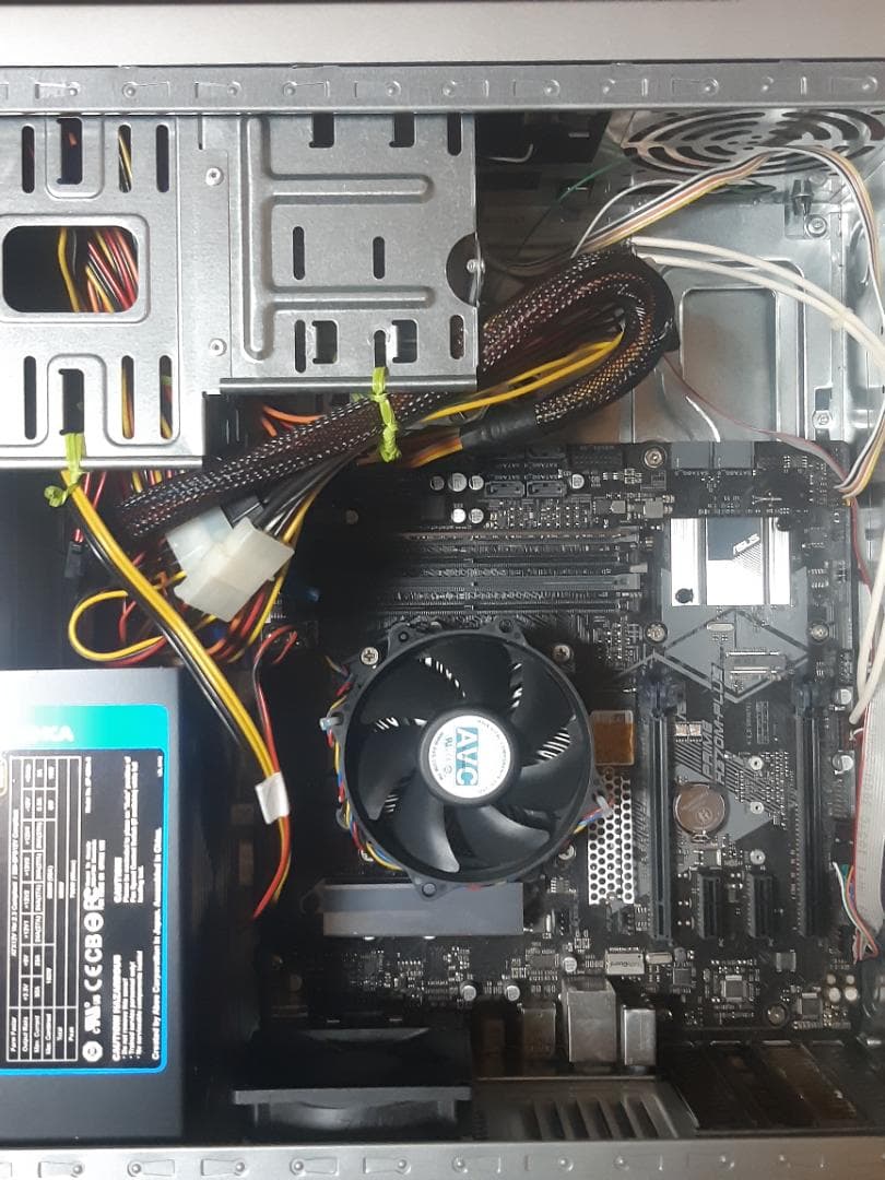 自作PC　i3 8100・4GB・128GB・Win11