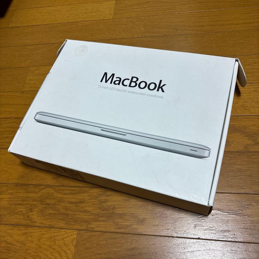 Apple MacBook Air 13インチ (2018) 本体と箱