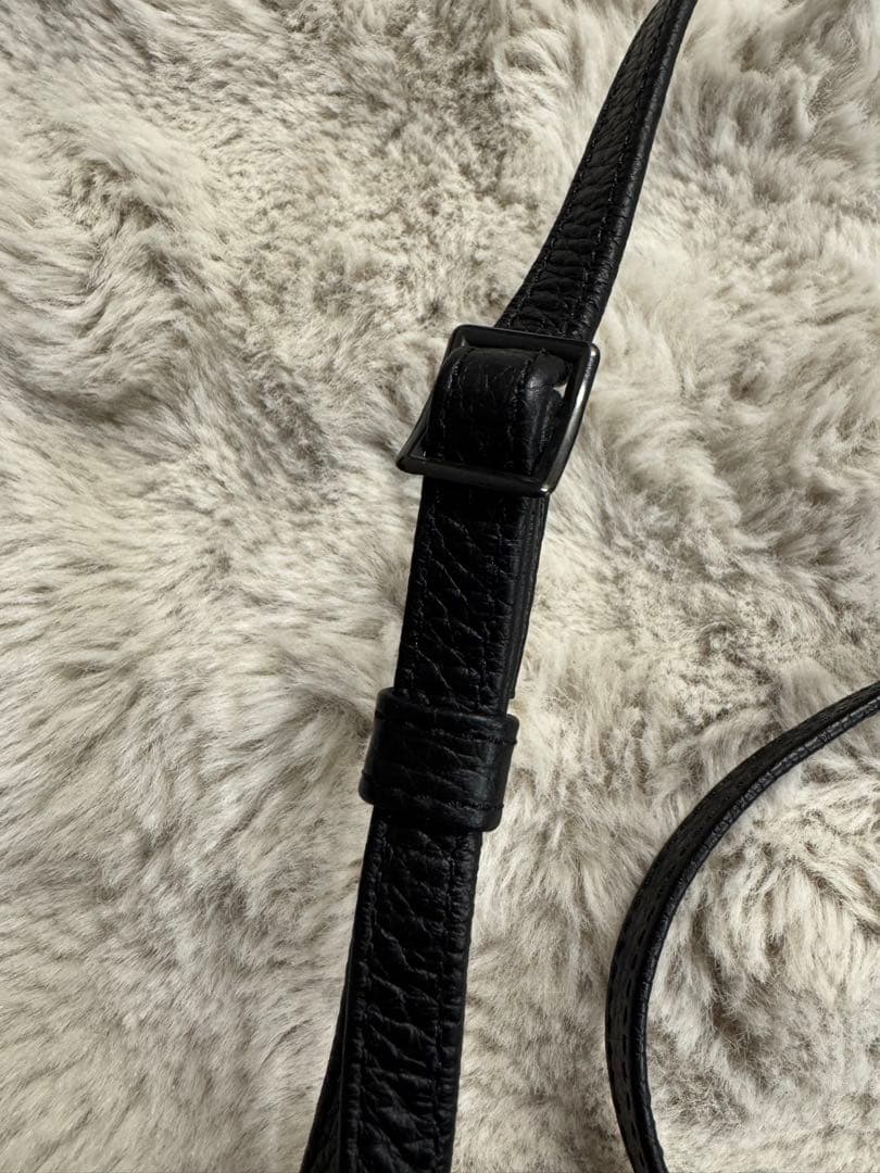 ハッシュタグ　Hush Tug レザー サコッシュ