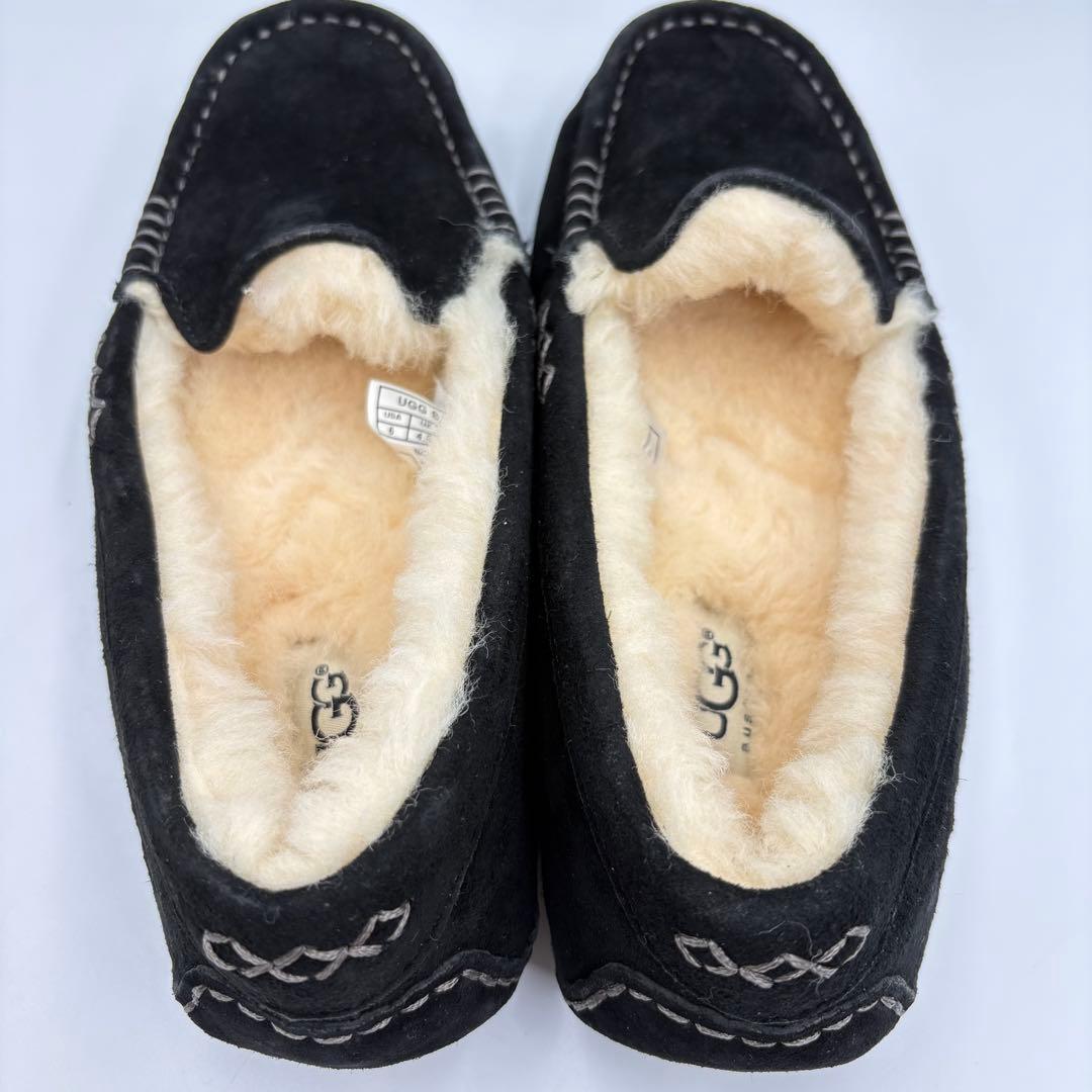未使用✨UGG アグ ブラック　モカシン ムートンフラットシューズ アンスレー