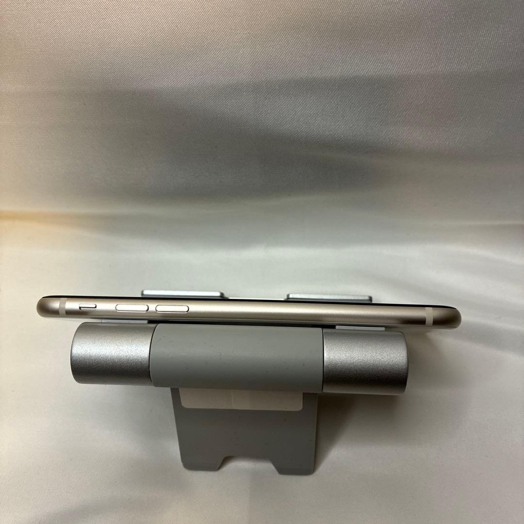 SIMフリー iPhoneSE 第3世代 64GB SE3 バッテリー100 白